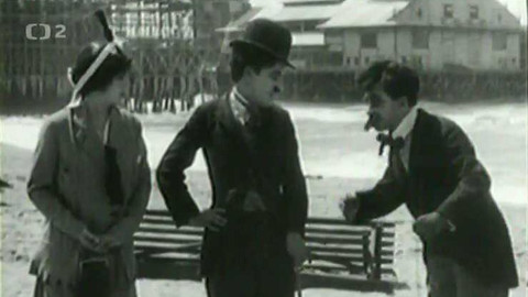 Grotesky - Chaplin na mořském břehu