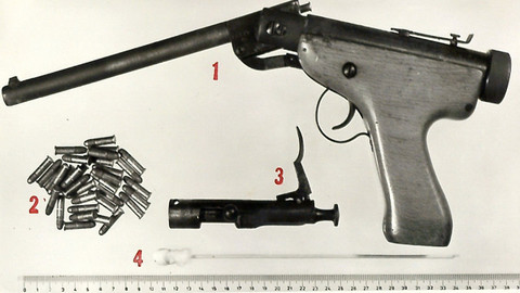 Příběhy 20. století - 13/16 Zločiny a tresty