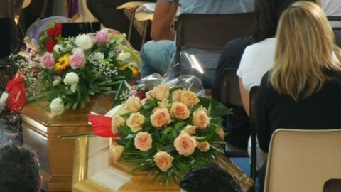 Mimořádné pořady ČT24 - Pohřeb obětí zemětřesení v Itálii