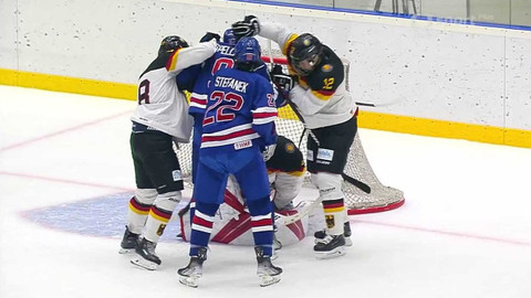 Hlinka Gretzky Cup - Německo - USA