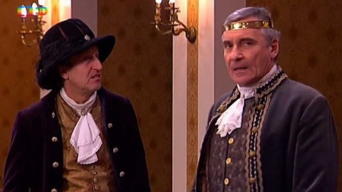 (Vel)Mistr E - Kolem nás je spousta lidí, každý z nich se někdy stydí