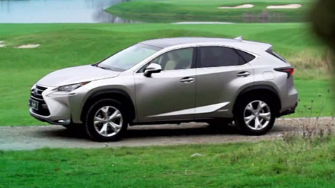 Auto Moto Revue - Pro člověka jedna generace, a pro auta? Jak se změnila za třicet let?