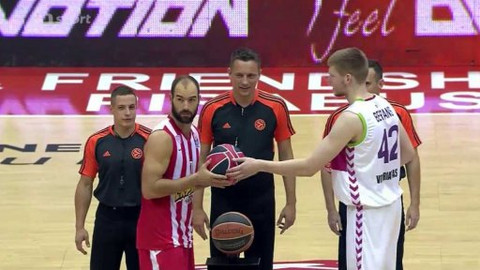 Evropská liga v basketbalu - Olympiacos Pireus - Laboral Kutxa Vitoria