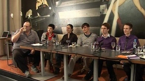 Q - 30. března 2010