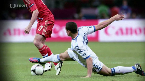 Fotbalové ikony - Cruyff vs Robben / Pirlo vs De Rossi / tým budoucích hvězd