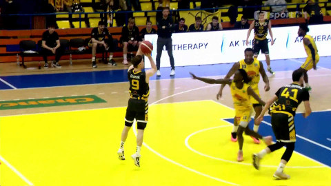 Maxa NBL - SLUNETA Ústí nad Labem - Sršni Photomate Písek