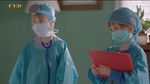 Karsten a Petra - 6/20 Karsten a Petra si hrají na doktora