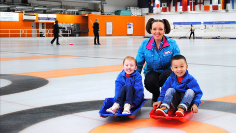 Nina a neurony - Curling