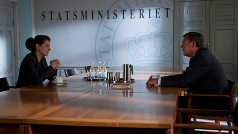 Vláda - 17/30 Co ztratíš uvnitř, získej navenek – první část