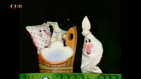 Uzlík a Mazlík - 11/13 Jak prali velké prádlo