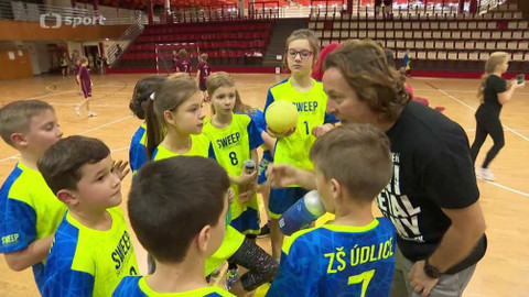 Sport v regionech - Chomutovská školní liga v miniházené