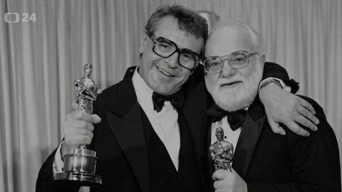 Mimořádné pořady ČT24 - Zemřel režisér Miloš Forman