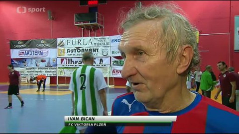 Fotbal - Vánoční turnaj fotbalových internacionálů 2013