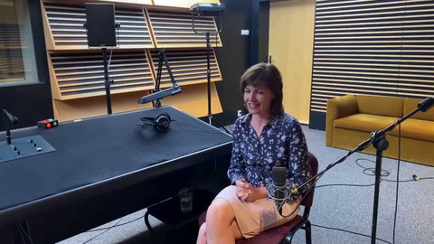 Background ČT24 - Katarína Vítková