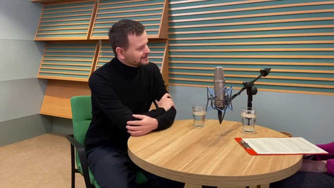 Background ČT24 - Filip Rožánek