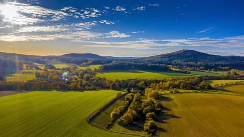 Krajinou domova - 2/13 Pahorkatiny