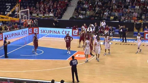 EuroCup v basketbalu - ČEZ Basketball Nymburk - Brose Basket (Německo)