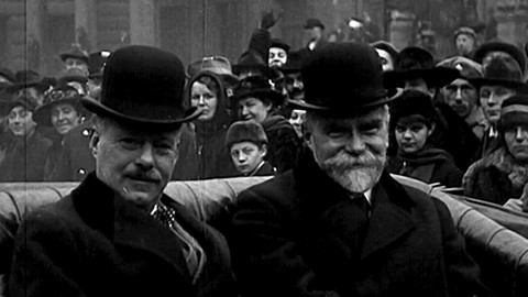 Hledání ztraceného času - Pouliční výjevy z prvních dnů republiky