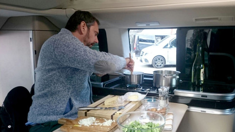 Manu a Matěj - 1/10 Setkání