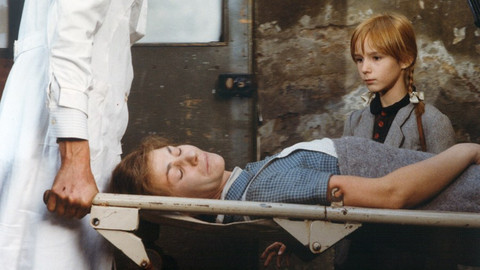 Vlak dětství a naděje - 1/6 Sněhurčina smrt