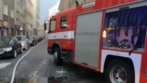 Mimořádné pořady ČT24 - TK hasičů k úniku plynu v centru Prahy