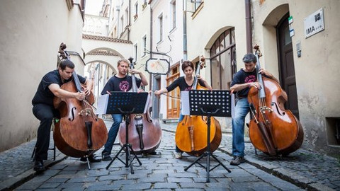 Filharmonici na ulici