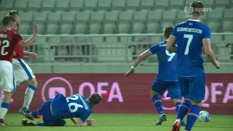 Fotbal - Česko - Island