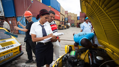 Trabantem Jižní Amerikou - 2/12 Válka o razítka