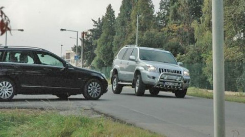 Stop - Hlavně řídit