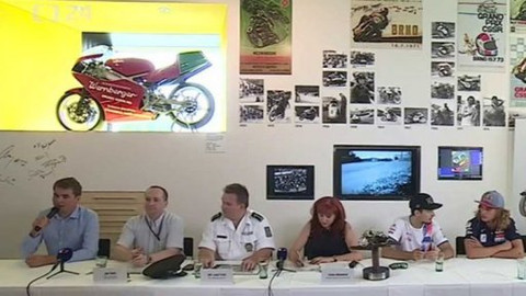 Mimořádné pořady ČT24 - Brífink Automotodromu k závodu MS silničních motocyklů v Brně