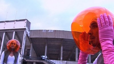 Q - 12. března 2008