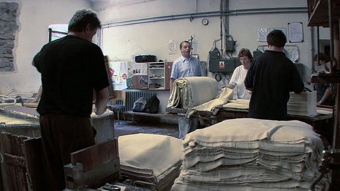 Futuroskop - 6/16 Papír věčně moderní