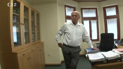 Sbohem Československo - 3. Jak šla vlajka na Hradě dolů a zase nahoru