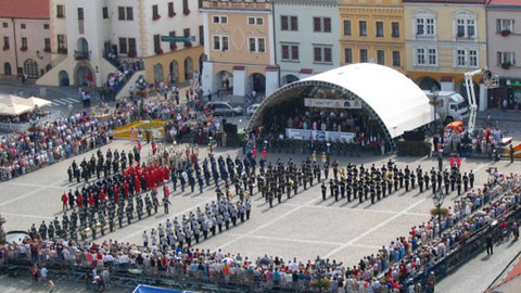 Defilé vojenských hudeb - Defilé 2005