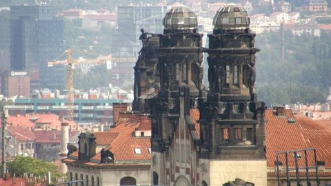 Praha, město věží - 11/16 Věže mezi Petrským náměstím a hlavním nádraží