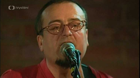 Ladí neladí - 25. února 2002