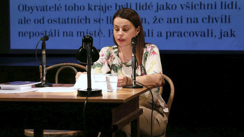 Rumunská čítanka - 14/18 Gianina Cărbunariu