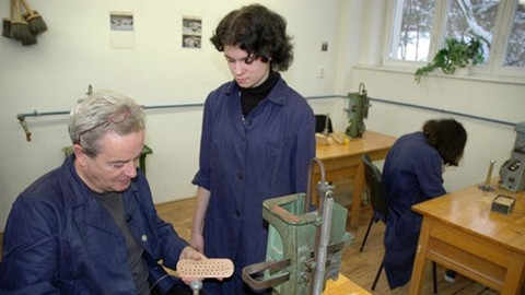 Devatero řemesel - Alexander Hemala košíkářem