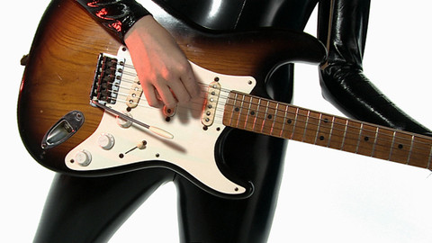 Design - 14/17 Kytara Fender Stratocaster, vesmírný zážitek