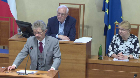 Záznam z jednání schůze Senátu PČR - 30. dubna