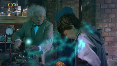 Špačkovi v síti času - 4/8 Bertík zasahuje