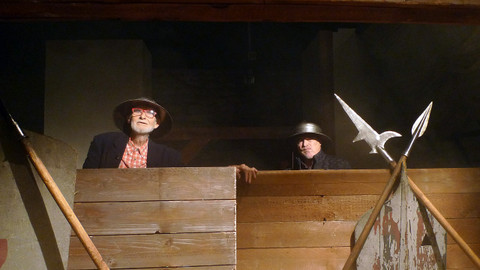 Třistatřicettři - Ikony