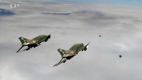 Letečtí stíhači v boji - 8/13 Peklo nad Hanojí