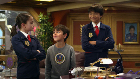 Zvláštní skvadra - 19/40 Nezavírej! / Placatá pohroma