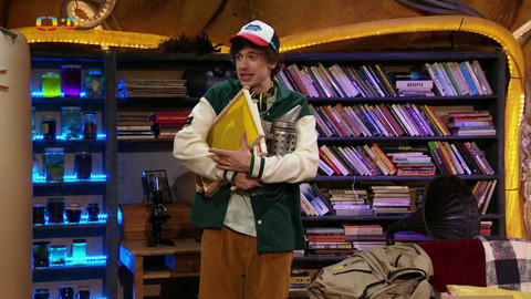 PLANETA YÓ - 16. dubna 16:27