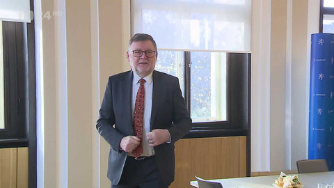 90’ ČT24 - Spor o rozpočet