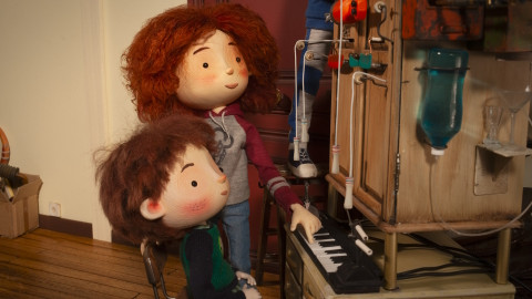 Lola a zvuk klavíru