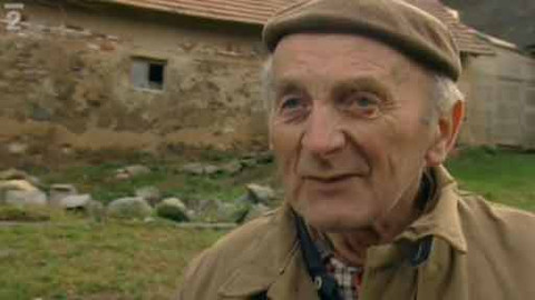 Neznámí hrdinové - Patnáct let ve stodole