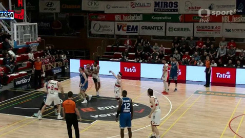 Maxa NBL - BK KVIS Pardubice - USK Praha