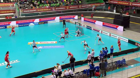 Pohár mistrů 2015 ve florbalu žen - FAT PIPE Florbal Chodov - Sveiva IB